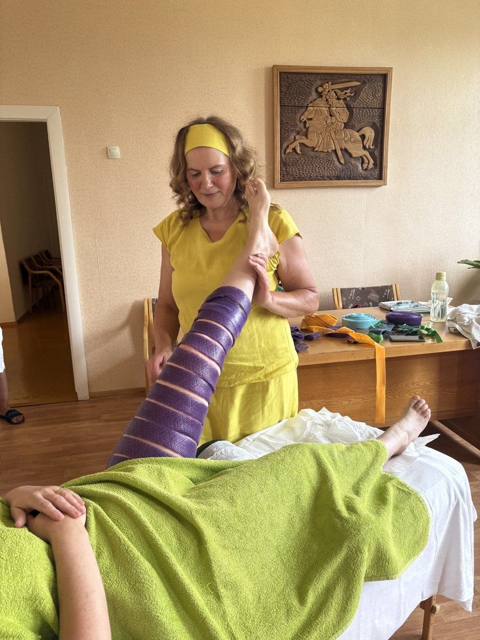Masažo su Lyapko aplikatoriumi akimirka